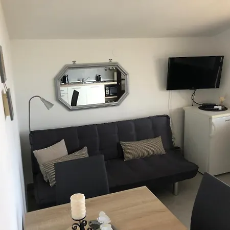 Villa Lorenta Apartments Primosten Exterior photo
