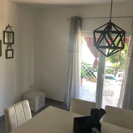 Villa Lorenta Apartments Primosten Exterior photo