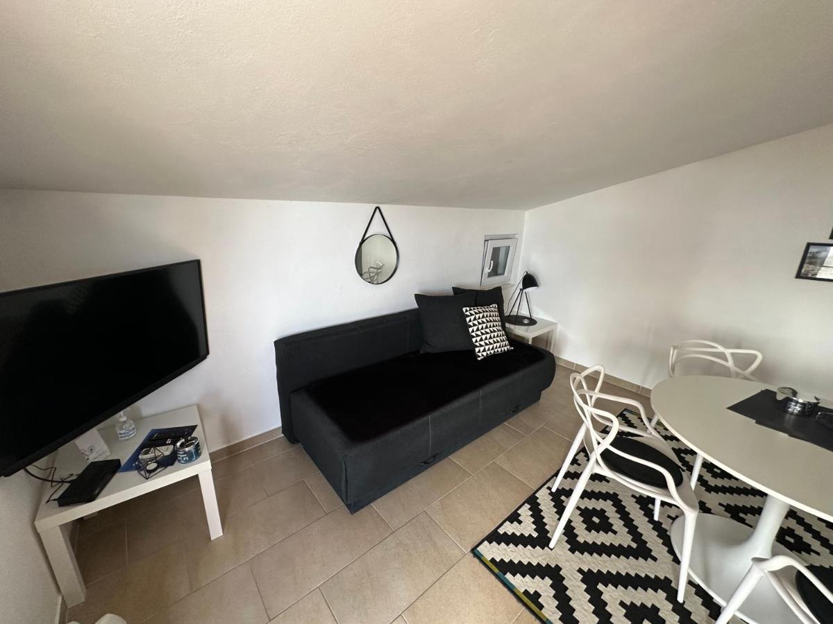 Villa Lorenta Apartments Apartment Primosten