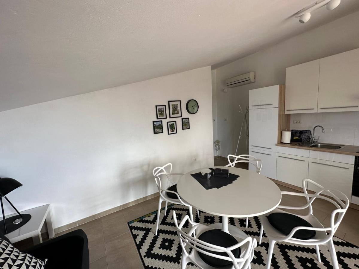 Villa Lorenta Apartments Apartment