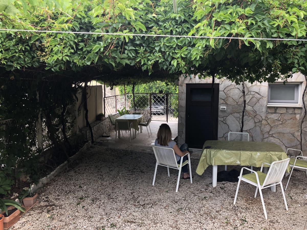Villa Lorenta Apartments Primosten