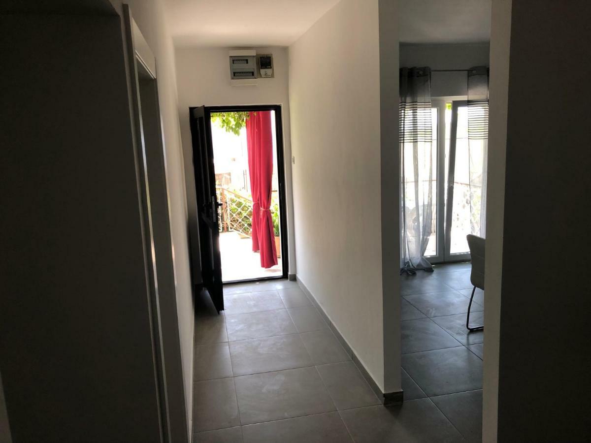 Villa Lorenta Apartments